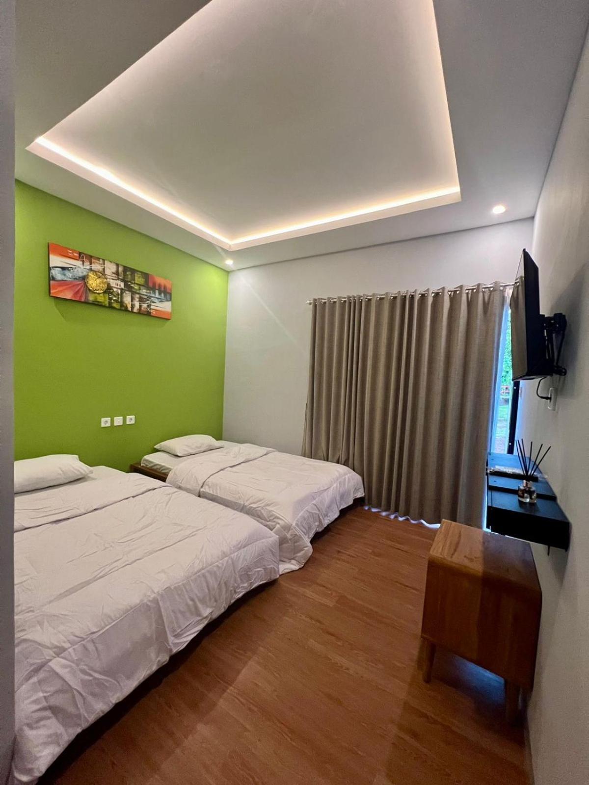 Makarma Resort Lombok Senggigi Exterior photo